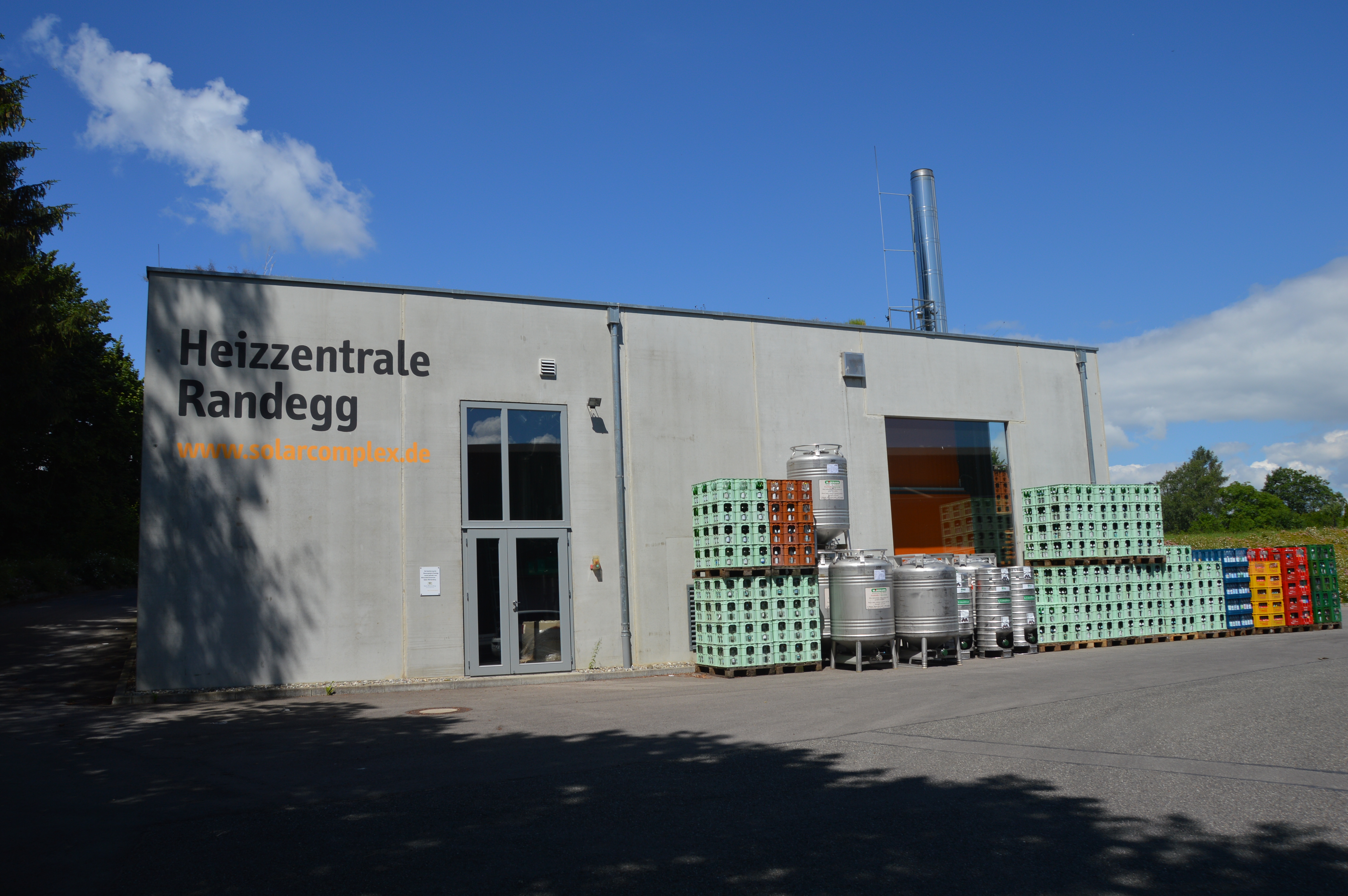 Gebäude der Heizzentrale des Bioenergiedorfs Randegg