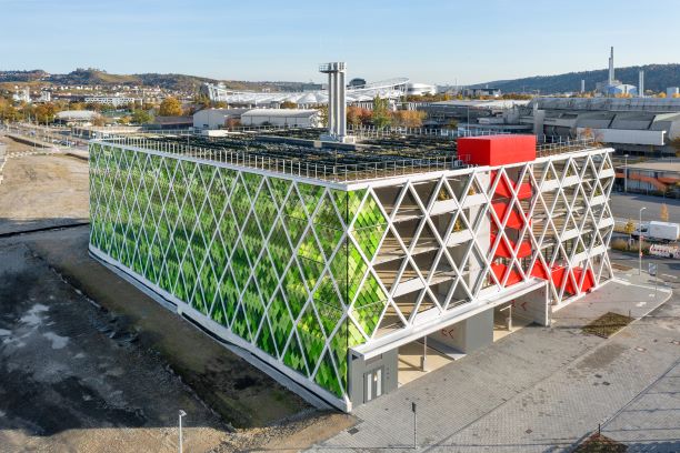 Neubau Parkhaus mit Energiezentrale im Neckarpark Stuttgart